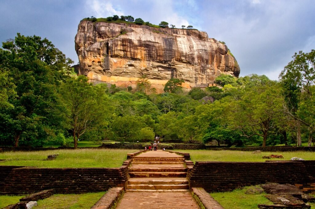 sigiriya, sri lanka, dambulla-459197.jpg